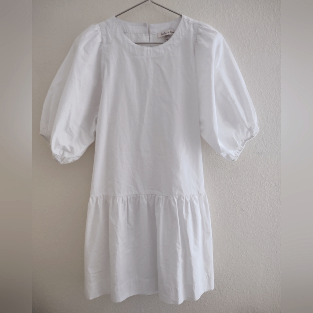 Harlow and Rose White Poplin Drop-Waisted Dress with Puffy Sleeves Sz. L